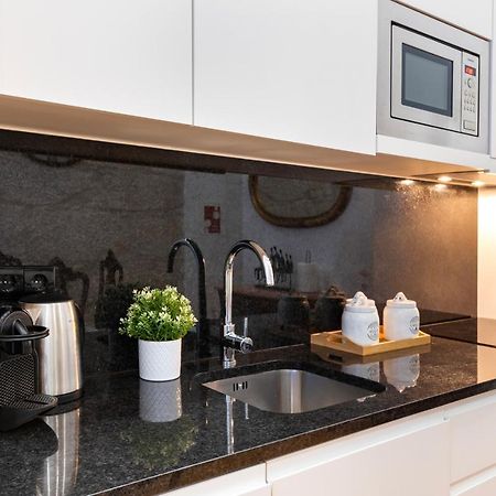 City Center Modern Apartment In بورتو المظهر الخارجي الصورة